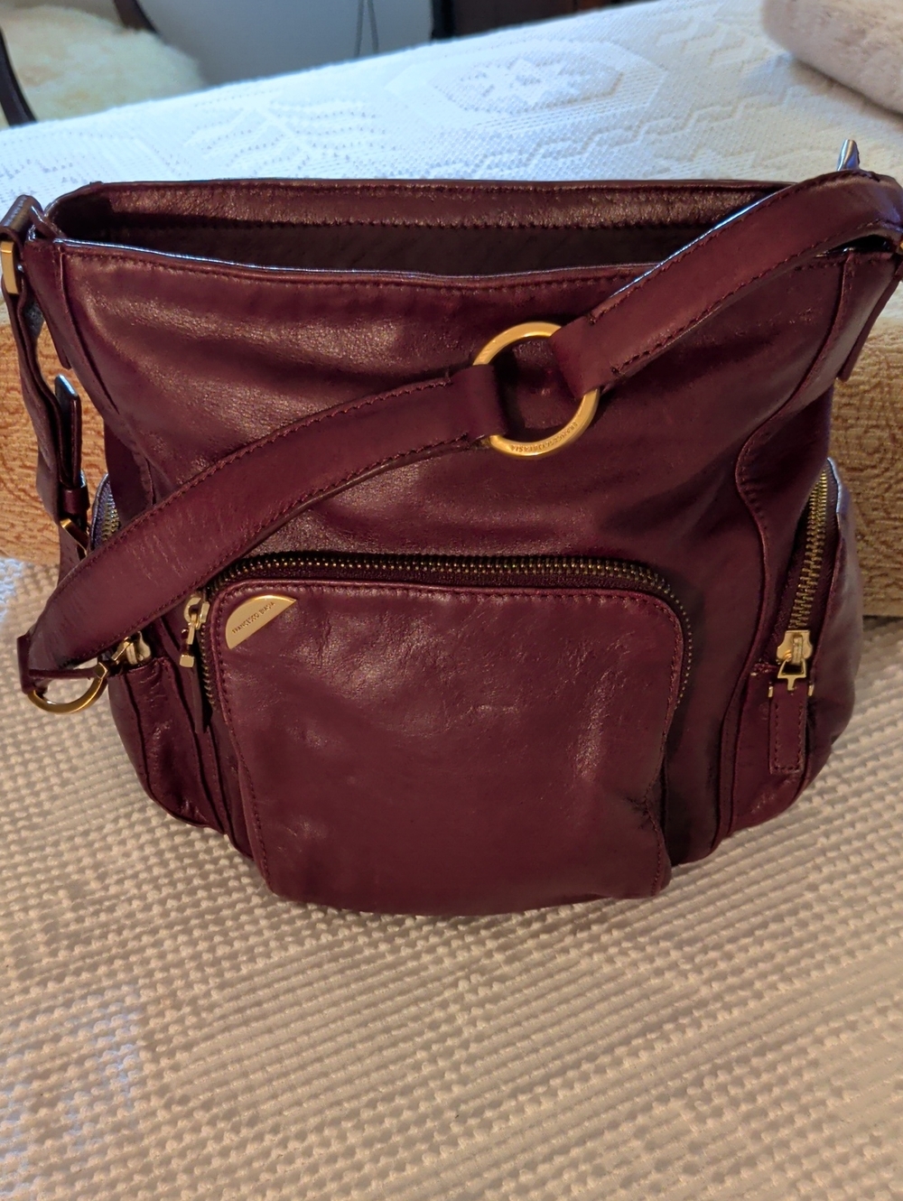 Francesco Biasia Women's Leather Shoulder Bag in Deep Burgundy